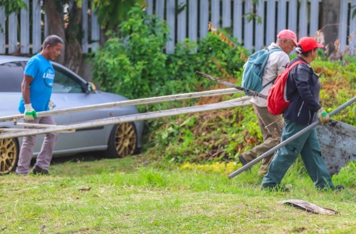 Saint-Benoît : l'opération "vide fond de cour" se poursuit