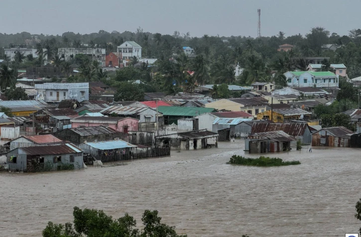 Le cyclone tropical Fytia frappe Madagascar, la ville de Mahajanga submergée
