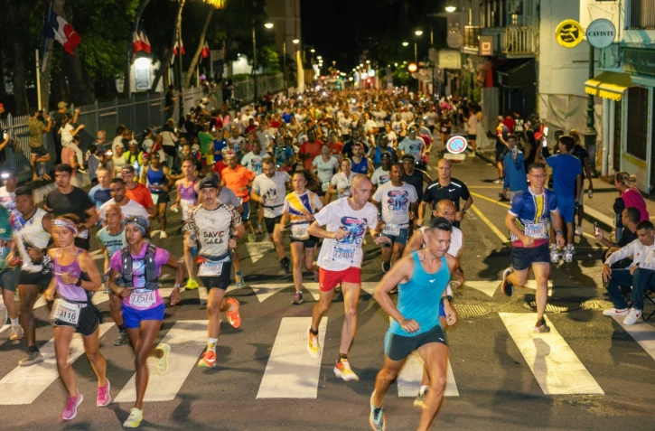 Saint-Denis : Un 10 km nocturne qui a illuminé la ville et soutenu une noble cause
