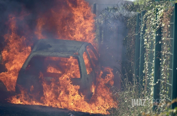 Voiture en feu