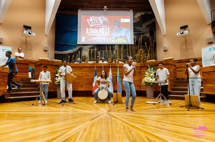 Région Réunion : ronn kozé su la transmisyon la lang kréol