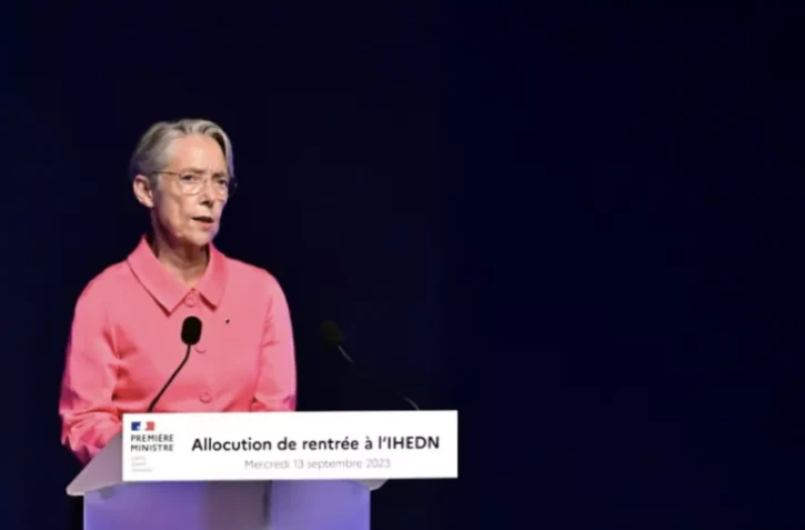 La Première ministre Elisabeth Borne lors d'une intervention à l'Institut des hautes études de défense nationale (IHEDN), le 13 septembre 2023 à Paris ( AFP / Miguel MEDINA )