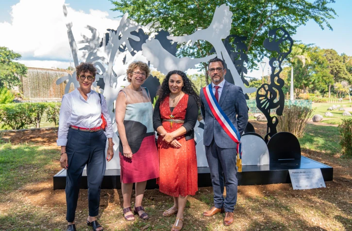 La ville du Port et le Centre national des arts plastiques officialisent leur partenariat