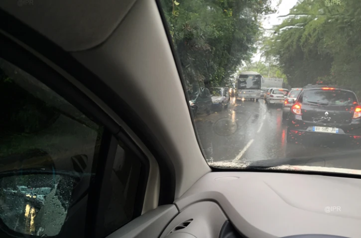 Embouteillage route de la Montagne