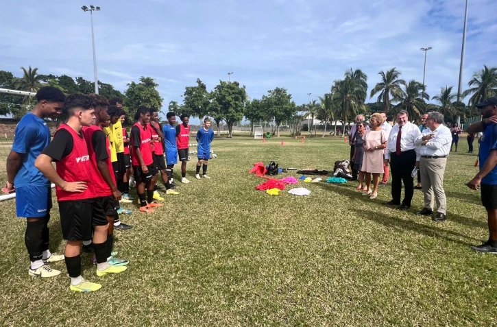 Le Port : la Région au lycée Jean Hinglo pour évoquer la "Classe sport études"