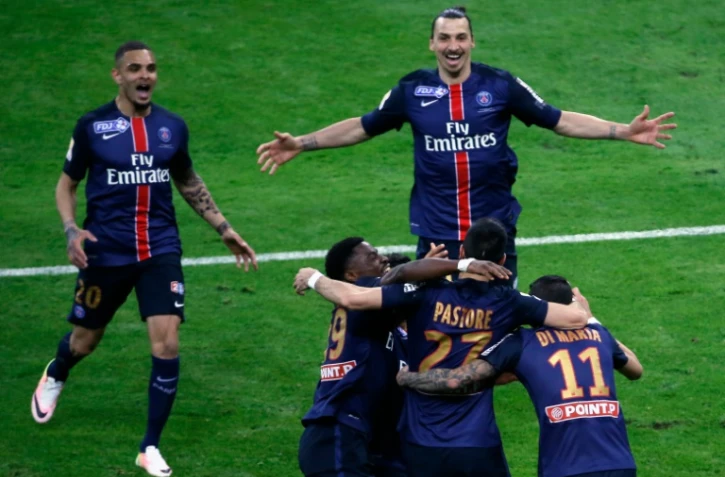 Les joueurs du PSG fêtent le but de Javier Pastore face à Lille en finale de la Coupe de la Ligue, le 23 avril 2016 au Stade de France