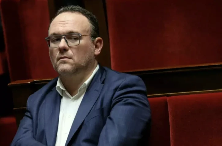 Damien Abad, député du groupe Renaissance, assiste à une séance de questions au gouvernement à l'Assemblée nationale, le 13 décembre 2023 à Paris ( AFP / ALAIN JOCARD )