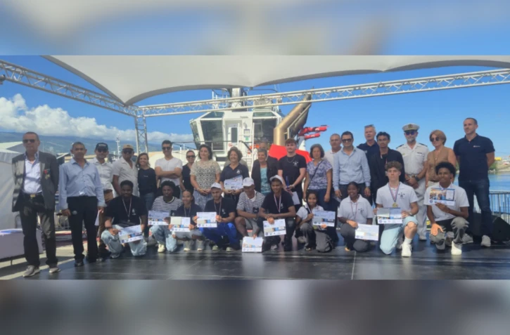 Journée de la mer : 15 jeunes Réunionnais récompensés par le Prix d’Excellence du Mérite maritime