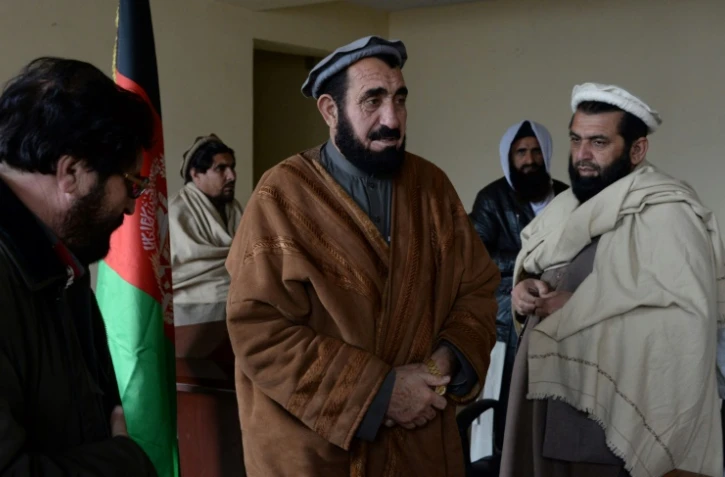 Emprisonné 5 ans à Guantanamo, Haji Ghalib, devenu chef de district en Afghanistan, dans son bureau  le 17 février 2017 à Bati Kot 