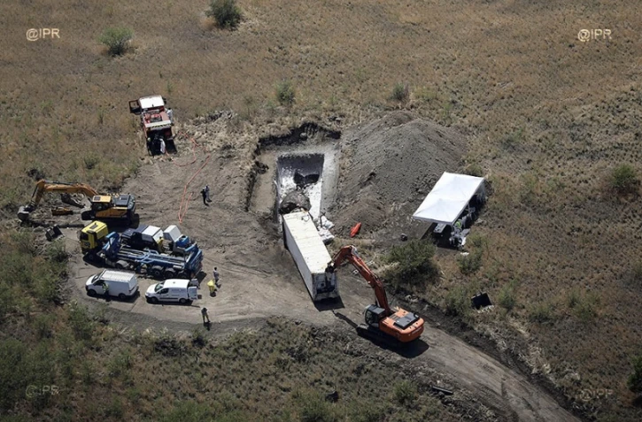 Billy, baleine juvénile, enterrement, inhumation, Cap La Houssaye, trou