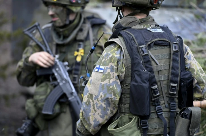 Des soldats finlandais lors de l'exercice Arrow 22 à la garnison de Niinisalo à Kankaanpää, dans l'ouest de la Finlande, le 4 mai 2022 