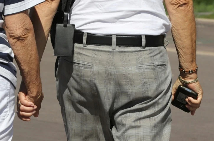 Anne Flottes a été euthanasiée en Belgique à l'âge de 73 ans, pour respecter "sa conception de la vie" face à la maladie, témoigne son compagnon Pierre Franchi