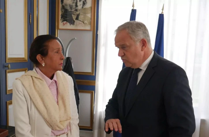 François-Noël Buffet (Les Républicains), nommé le 21 septembre 2024 ministre des Outre-Mer dans le gouvernement de Michel Barnier ( AFP / Geoffroy Van der Hasselt )