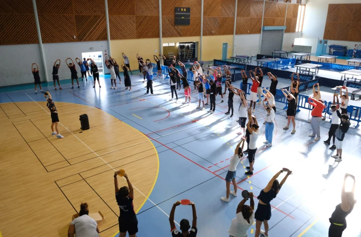 Saint-Paul : job dating et tennis de table