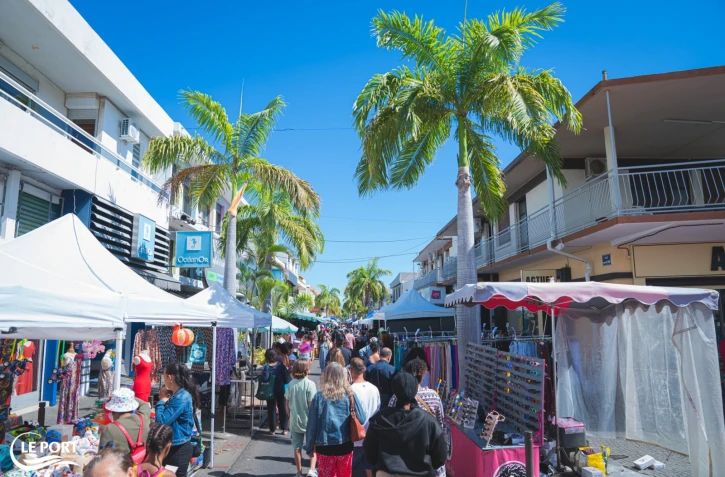 Le Port : les Journées Commerciales animent le centre-ville