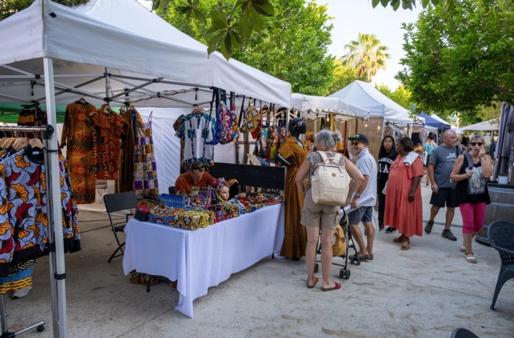 Saint-Paul: le marché nocturne va illuminer la place Paul Julius Bénard