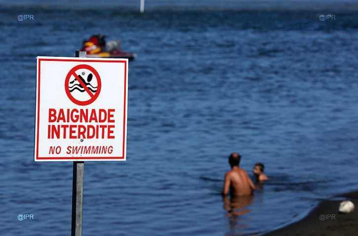 Panneau baignade interdite