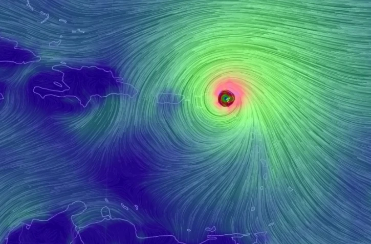 Irma - La préfecture de Saint-Martin en partie détruite, la caserne de pompiers de Saint-Barthélémy hors service