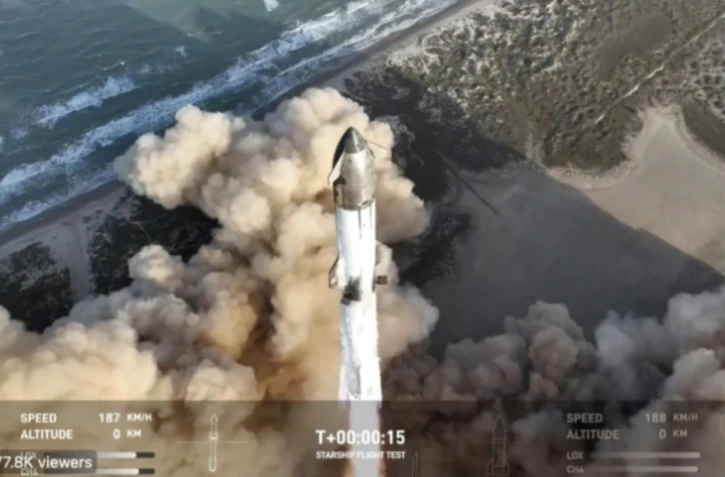 Photographie tirée de la retransmission vidéo du lancement de la fusée Starship de l'entreprise SpaceX, près de Boca Chica, au Texas, le 6 mars 2025 ( SPACEX / - )
