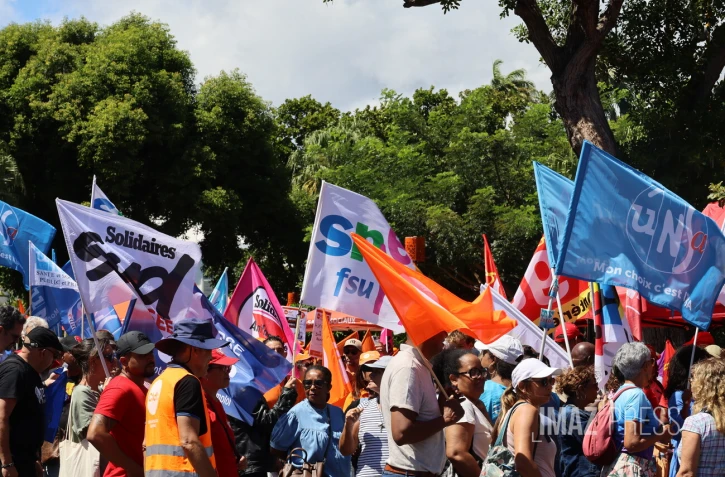 mobilisation de l'intersyndicale de la fonction publique à la prefecture 