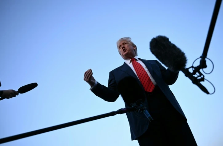 Le président américain Donald Trump s'adresse aux journalistes à Allentown, en Pennsylvanie, le 3 août 2025