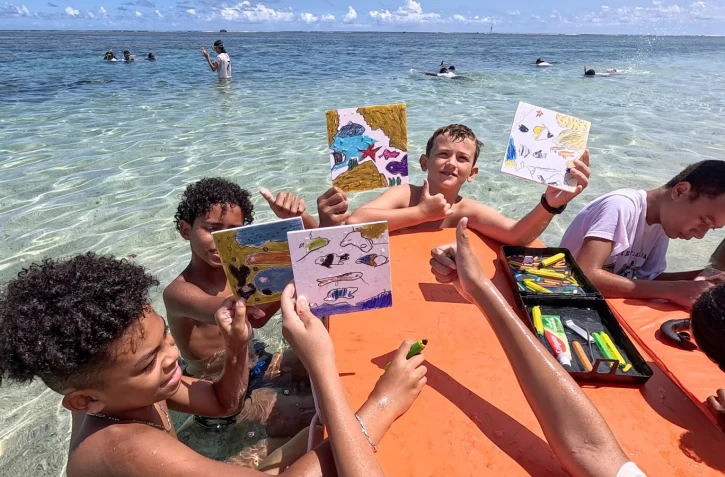 Plongée éducative dans le lagon pour des collégiens de Saint-Benoît