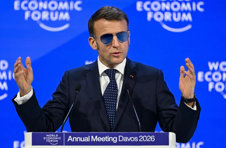 Emmanuel Macron, à Davos, pendant son discours du 20 janvier. (FABRICE COFFRINI / AFP)