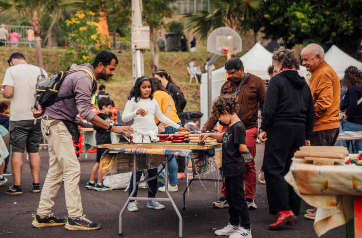 Saint-Denis : la Karavan Lakour fait étape à la Montagne