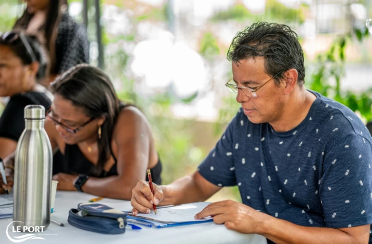 "Mon kozé" : un atelier intergénérationnel d’écriture organisé au Port