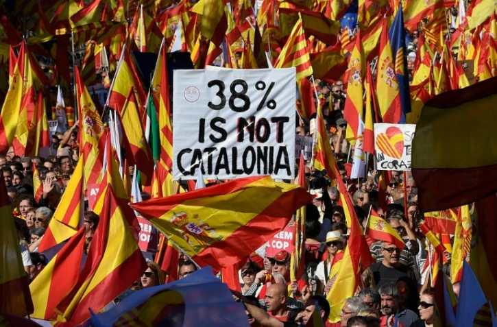 Manifestation pour l'unité de l'Espagne à Barcelone, le 29 octobre 2017, deux jours après la déclaration unilatérale d'indépendance du Parlement régional de Catalogne