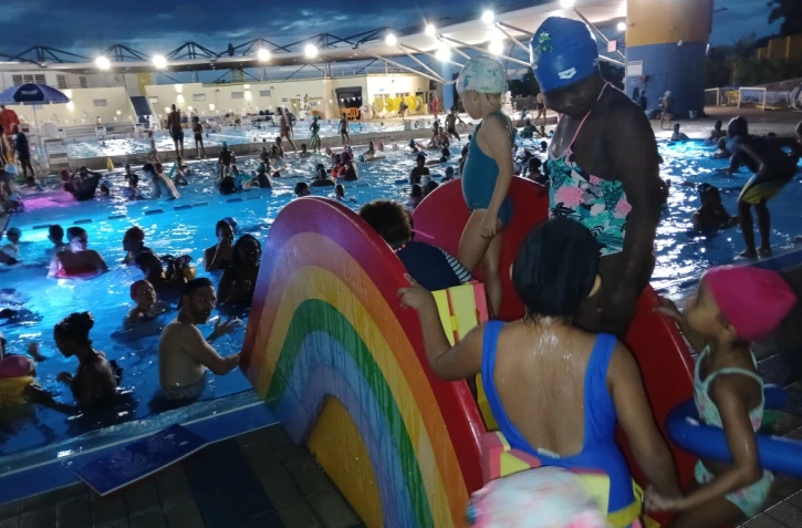 piscine nocturne 