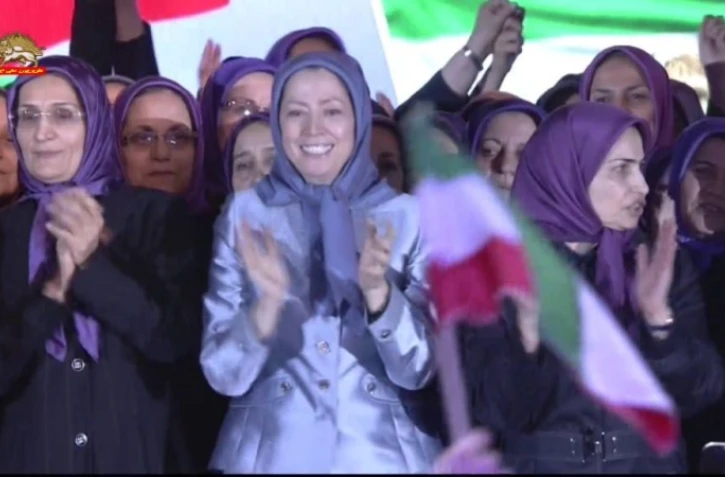 Annulation de réunion annuelle d’Organisation des moudjahidines du peuple iranien (OMPI) à cause d’opposition de Reza Pahlavi