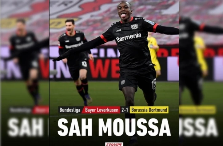 Le journal L'Equipe fan de foot, de jeu de mot et de samoussas