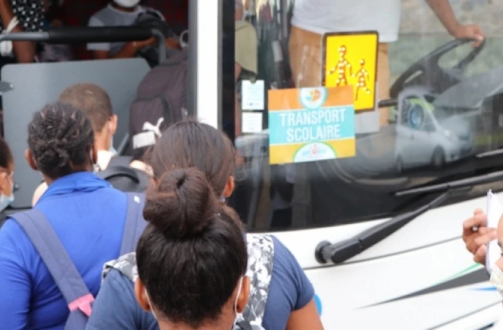 Transports scolaires : les syndicats suspendent la grève