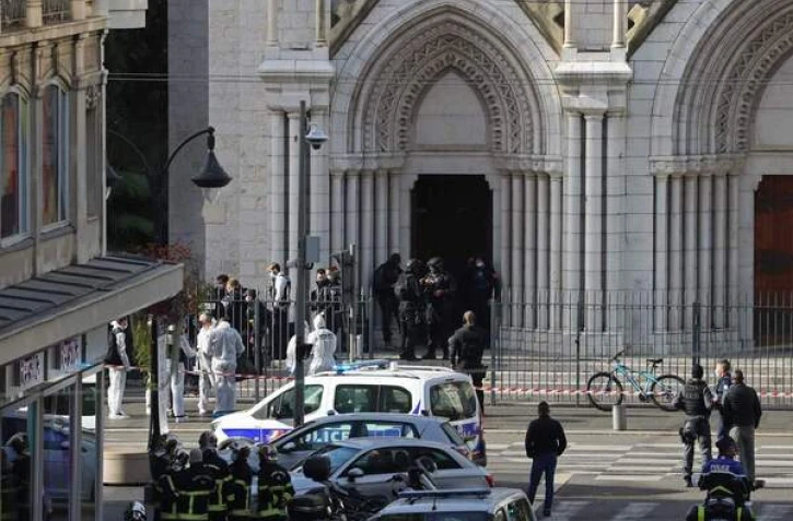 Attaque au couteau à Nice 