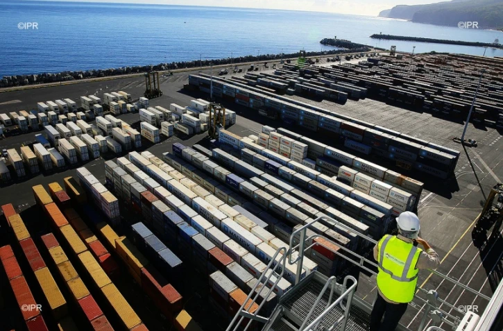 Port est 