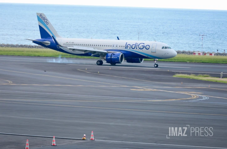Aéroport Roland Garros atterrissage inaugural IndiGo