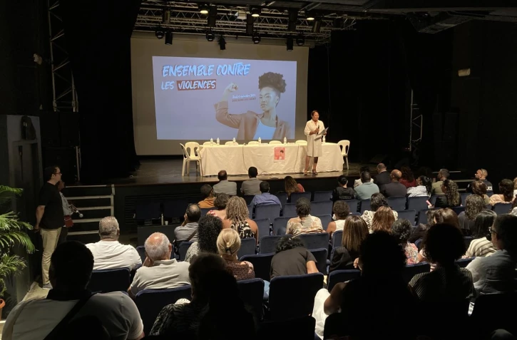 Journée de sensibilisation aux violences intra familliales pour les agents de la ville