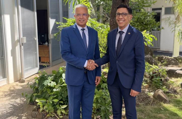 Cyrille Melchior rencontre Younous Omarjee pour 