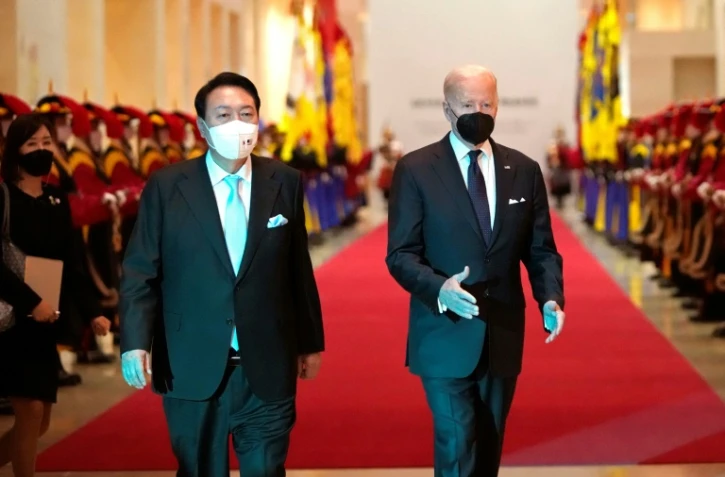 Le président sud-coréen Yoon Suk-yeol et le président américain Joe Biden à Séoul le 21 mai 2022