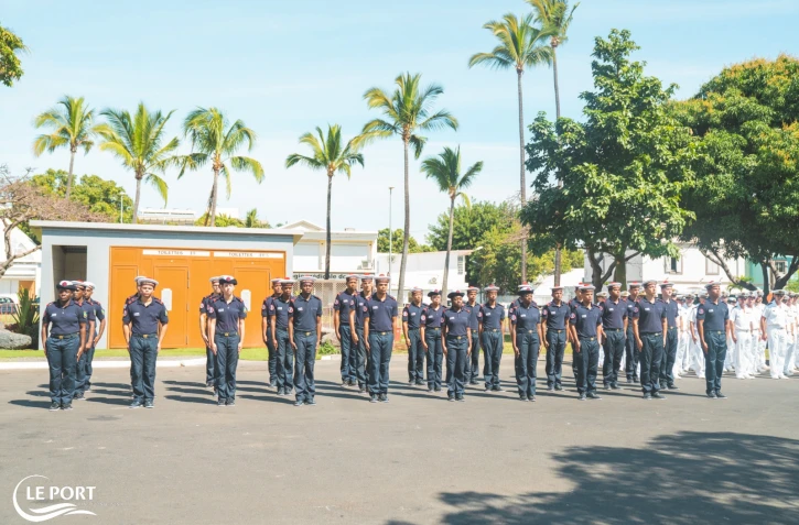 Le Port : cérémonie de fin de formation pour la première promotion Marine du service national à La Réunion