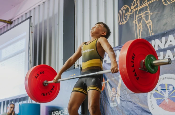 Loris Garlopeau Champion de la Réunion d'haltérophilie 