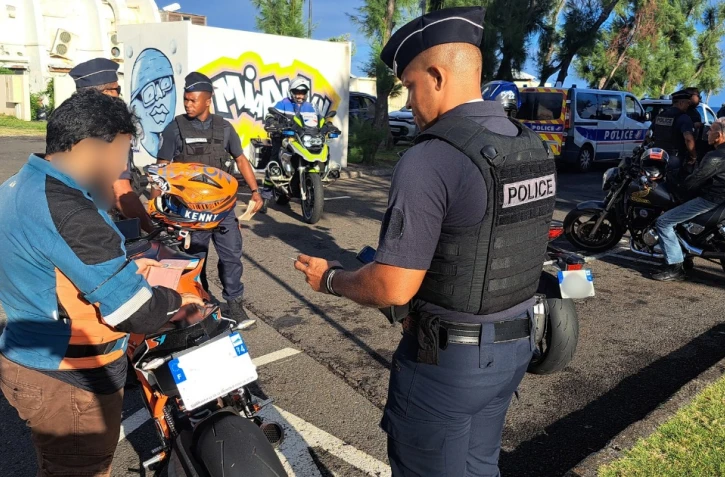 Saint-Denis : positif aux stupéfiants, en défaut de permis et d’assurance, un organisateur de sortie moto interpellé