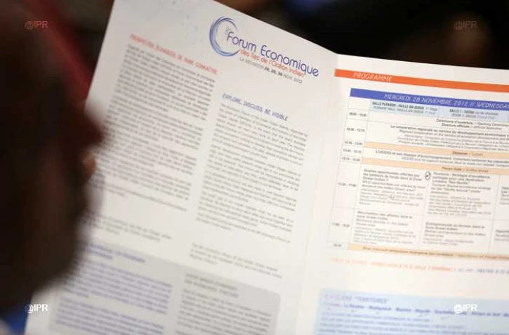 Le forum économique est ouvert