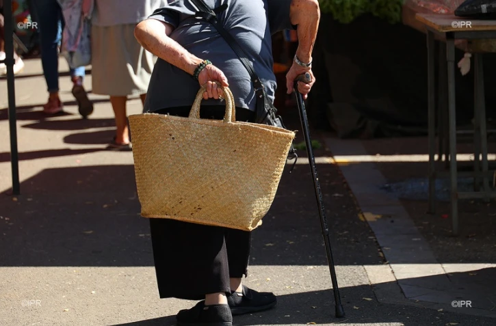 Gramoun et personne âgée