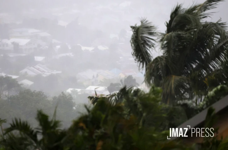 approche du cyclone Garance 
