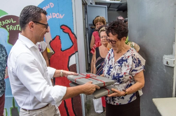 Un repas de fin d\'année pour les personnes âgées