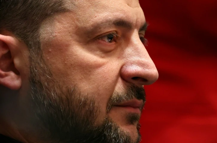 Le président ukrainien Volodymyr Zelensky lors d'une recontre avec son homologue américain Donald Trump (non visible) à la Maison Blanche, à Washington, le 17 octobre 2025