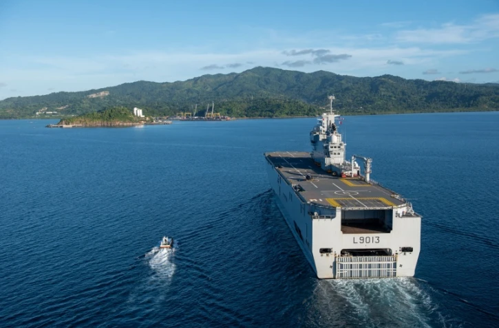 Déchargement Mistral à Mayotte coronaviruus 16 avril 2020