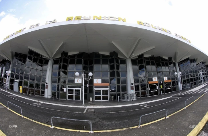 coronavirus aéroport